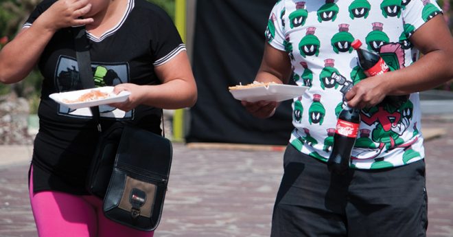 Una mala alimentación y la falta de ejercicio físico son dos de las principales causan que pueden llevar a una persona a desarrollar diabetes