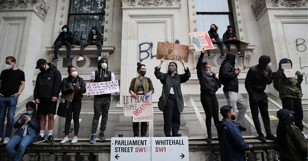 Miles de personas se reunieron para protestar en contra del asesinato de George Floyd