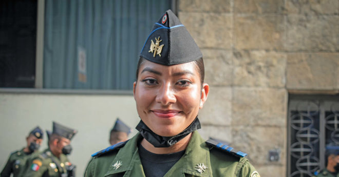 García, de la Escuela Militar de Clases de Transmisiones