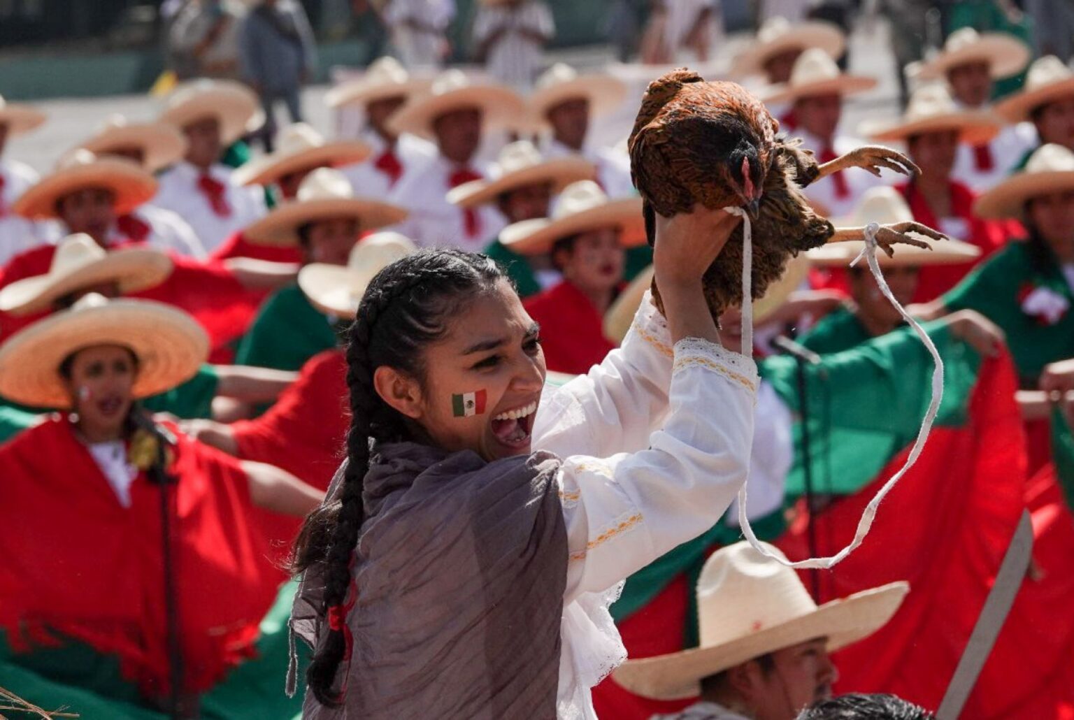 Desfile del 20 de noviembre estas son las rutas, horarios y cortes al