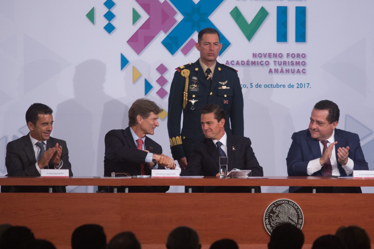 ¿Quién es Enrique de la Madrid, el hijo de Miguel de la Madrid que