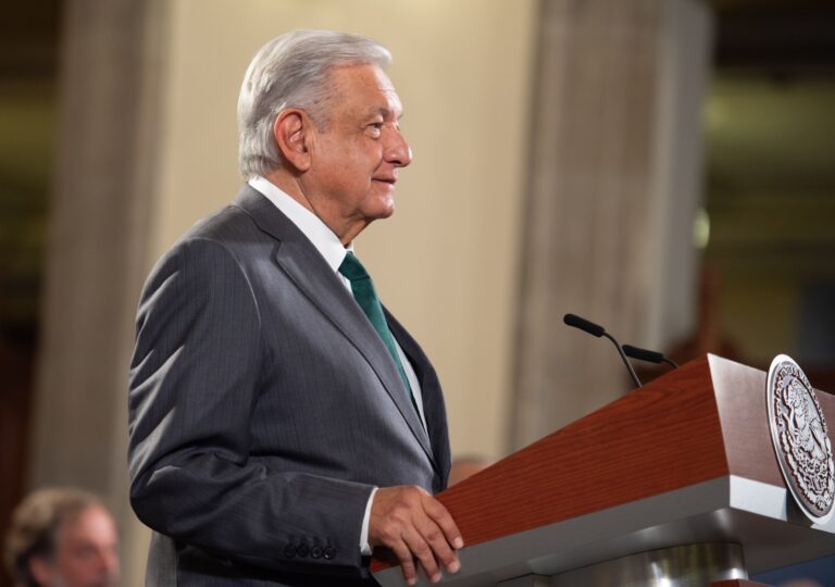El presidente insistió en que se requiere atender las causas de la migración de raíz para frenar el flujo de personas hacia el norte del continente. Foto: Presidencia 
