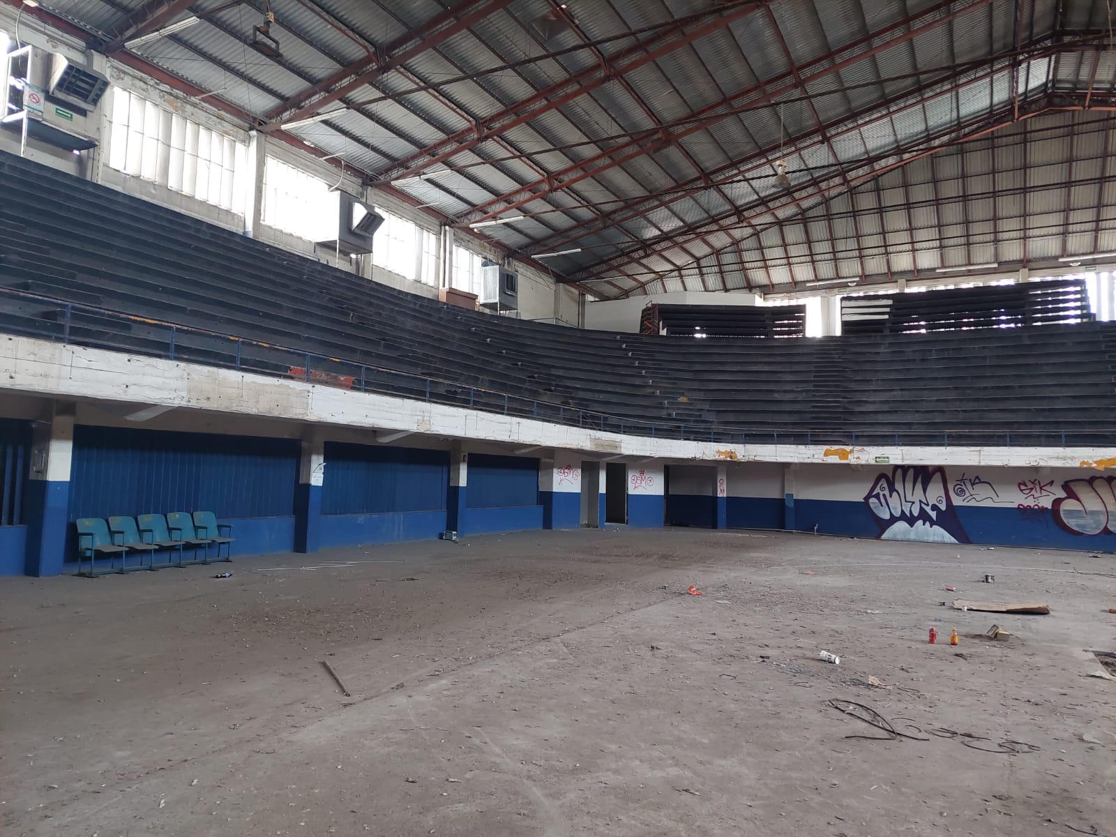 ¡Adiós a una era! Inicia demolición de la Arena Coliseo de Monterrey